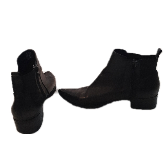 Crown Vintage Afessa Booties With Point Toe - Picture 3 of 4